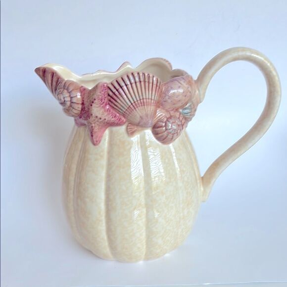 Vintage Fitz & Floyd Omnibus Seashell Pitcher Tan Pink Shell 64 Oz - Picture 1 of 11